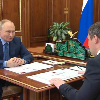 Путин обсудил с главой Перми Дмитрием Махониным вопросы строительства