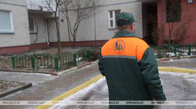 РЕПОРТАЖ: Посторонним вход запрещен, или Зачем в Минске закрывают подвалы и чердаки