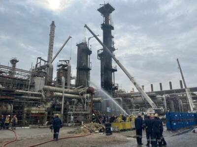 В Кувейте на нефтеперерабатывающем заводе произошёл пожар