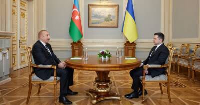 Зеленский и президент Азербайджана обсудили создание транспортного коридора в обход России