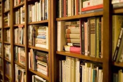 Геолог с Ямала продает домашнюю библиотеку из 64 тыс. книг за ₽2,5 млн