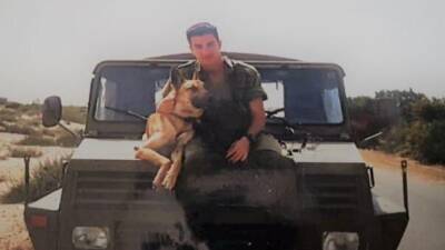 Боевые собаки ЦАХАЛа выходят на пенсию с подарком от спасенного ими солдата