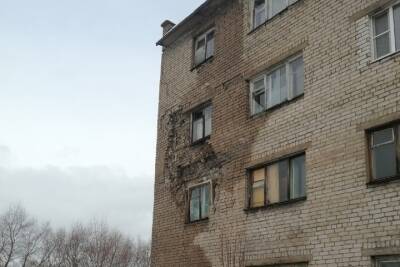 В Тверской области обрушилась стена одного из общежитий