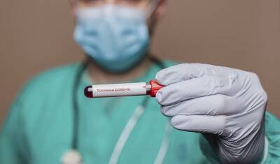 Мясников: Ситуация с коронавирусом на Западе вызвана «каруселью тестов»