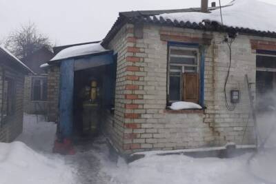 В поселке Пристень Курской области при пожаре пострадал 58-летний мужчина