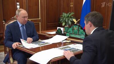 Социально-экономическую ситуацию в Пермском крае Владимир Путин обсудил с главой региона