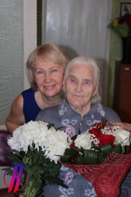 Ничего святого: 98-летнего ветерана заставили заплатить налог за подарок к 75-летию Победы
