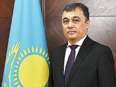 «Этот виртуальный мусор давно уже истлел»: казахстанский министр Умаров вновь оправдался за свои высказывания
