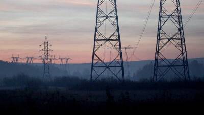 В Минэнерго сообщили о проблемах с электричеством в восьми регионах РФ