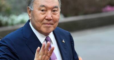 В Казахстане от управления нефтью и газом отстранили двух зятей Назарбаева