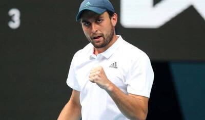 Аслан Карацев победил на турнире в Сиднее