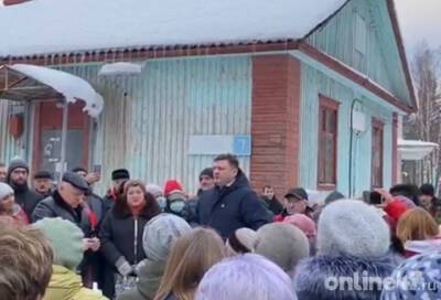 Власти Ленобласти вместе с депутатом от КПРФ решают вопросы Саперного