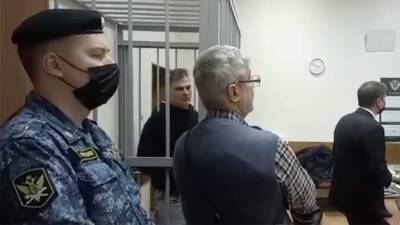 Суд в Москве арестовал американца по обвинению в педофилии