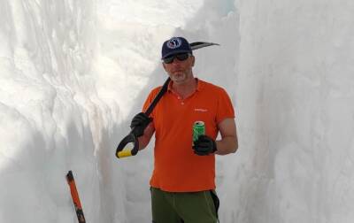 Антарктида - Украинские полярники откапывают из снега станцию - korrespondent.net - Украина - Антарктида