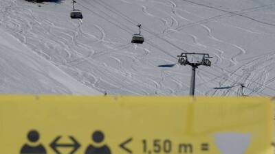 Из-за «омикрона»: на горнолыжных курортах Тироля действуют новые правила