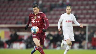 Хет-трик Левандовски помог «Баварии» разгромить «Кёльн» в матче Бундеслиги