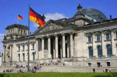 Deutsche Welle: Правляча коаліція Німеччини все більше схиляється до надання зброї Україні