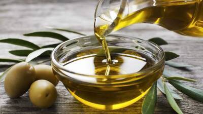 Ученые посоветовали добавить в рацион оливковое масло для продления жизни