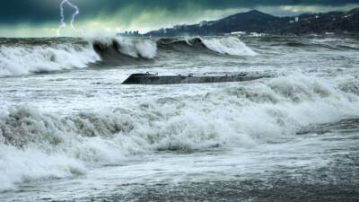 В восьми префектурах Японии объявлена эвакуация из-за угрозы цунами