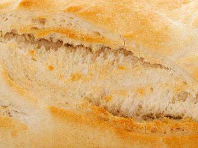 Диетолог: Белый хлеб и манная каша могут привести к деменции