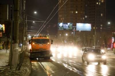 В Волгограде для обработки дорог использовали почти 1200 тонн реагентов