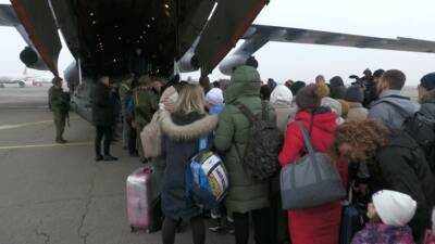 В Подмосковье встречают самолеты с возвращающимися российскими миротворцами