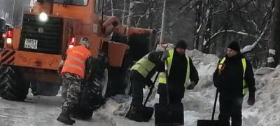 Движение транспорта полностью перекроют на участке улицы в центре Петрозаводска из-за уборки снега