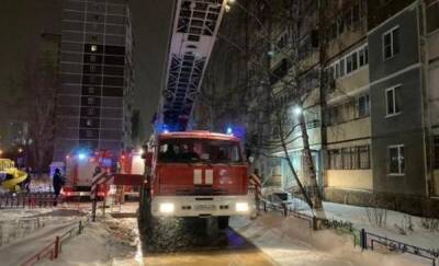 Обгоревшая женщина выпала с балкона 12 этажа