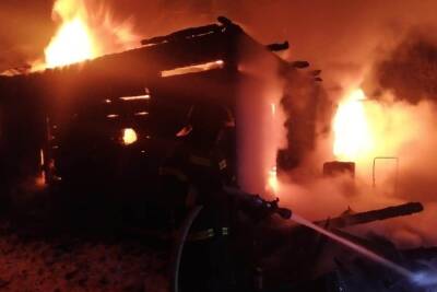 Около получаса пожарные тушили горевший в Кимовске жилой дом