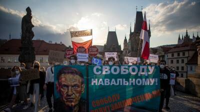 В Чехии и Болгарии прошли акции в поддержку политзаключённых в РФ