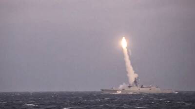 L'Antidiplomatico: РФ может нейтрализовать НАТО, запустив ракеты «Циркон» по Британии