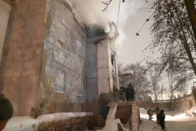В Доме культуры моряков в Мурманске произошло возгорание