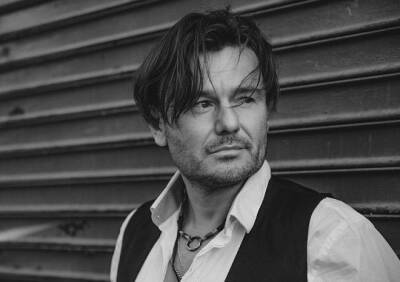 Актер Иван Рудаков умер от последствий коронавируса
