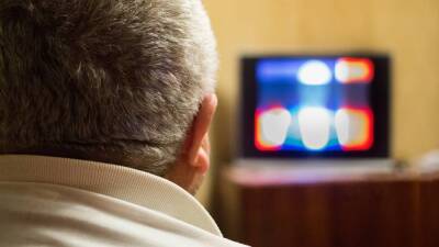 Терапевт Сапего предостерег от просмотра телевизора без движений