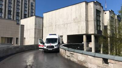 Охранник избил пациента в петербургской больнице имени Джанелидзе