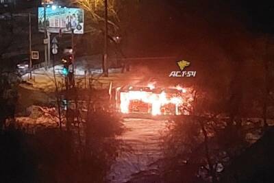 Пассажирский автобус горел в Новосибирске