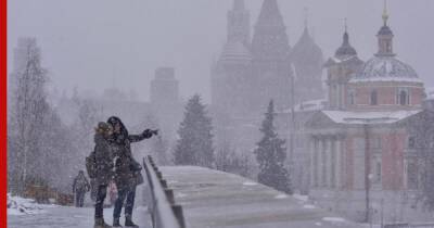 Аномальное тепло и метель: о погоде в Москве в начале недели рассказал синоптик