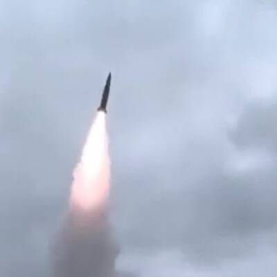 КНДР запустила две баллистические ракеты из района аэропорта "Сунан"