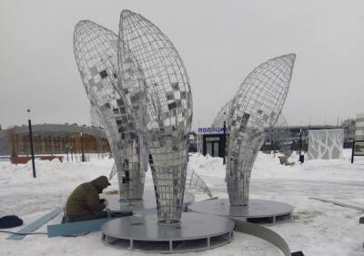 Главный архитектор Челябинска получил выговор из-за китов на набережной Миасса за 9,7 млн рублей
