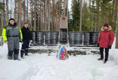 Мемориал "Вечно живой" в Ленинградской области привели в порядок