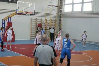 Первая команда Заднепровье выиграла финал чемпионата Смоленской области по баскетболу