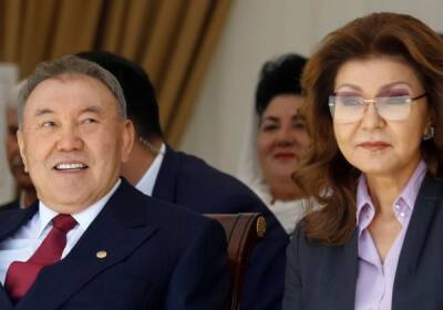 "МК": Назарбаев посетил родное село в начале января и улетел с семьей в ОАЭ