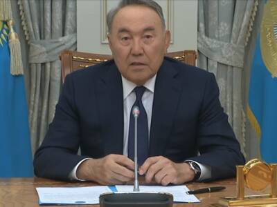 «МК»: Нурсултан Назарбаев побывал в родном селе и вылетел в Эмираты