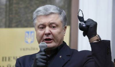 Порошенко направился из Варшавы в Киев на суд по делу о госизмене