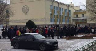 Школьники эвакуированы в Ростове-на-Дону после сообщений о бомбах