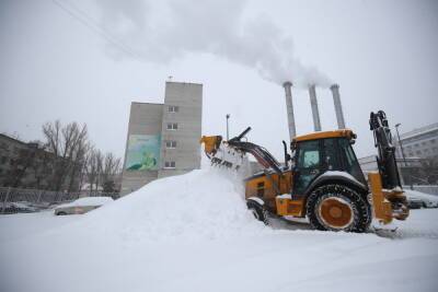 За выходные с дорог Волгограда вывезли более 5500 кубометров снега