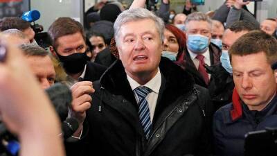 Порошенко приехал на заседание суда по делу о госизмене