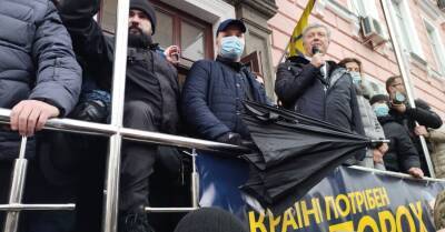 Порошенко у Печерского суда заявил о начале «Большого объединения оппозиционных сил Украины»