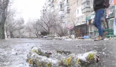Ветер будет сбивать с ног: ГСЧС объявила в Украине штормовое предупреждение, каким областям приготовиться