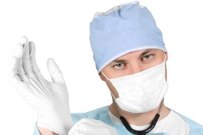Германия: Непривитому персоналу врачебных практик грозит увольнение